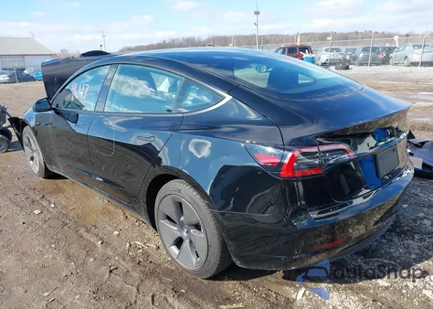 2023 Tesla Model 3 Rear-Wheel Drive z USA, uszkodzony, nr VIN 5YJ3E1EA8PF687861